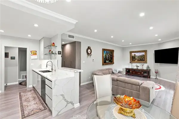 14607 Erwin Street #107, Van Nuys, CA 91411