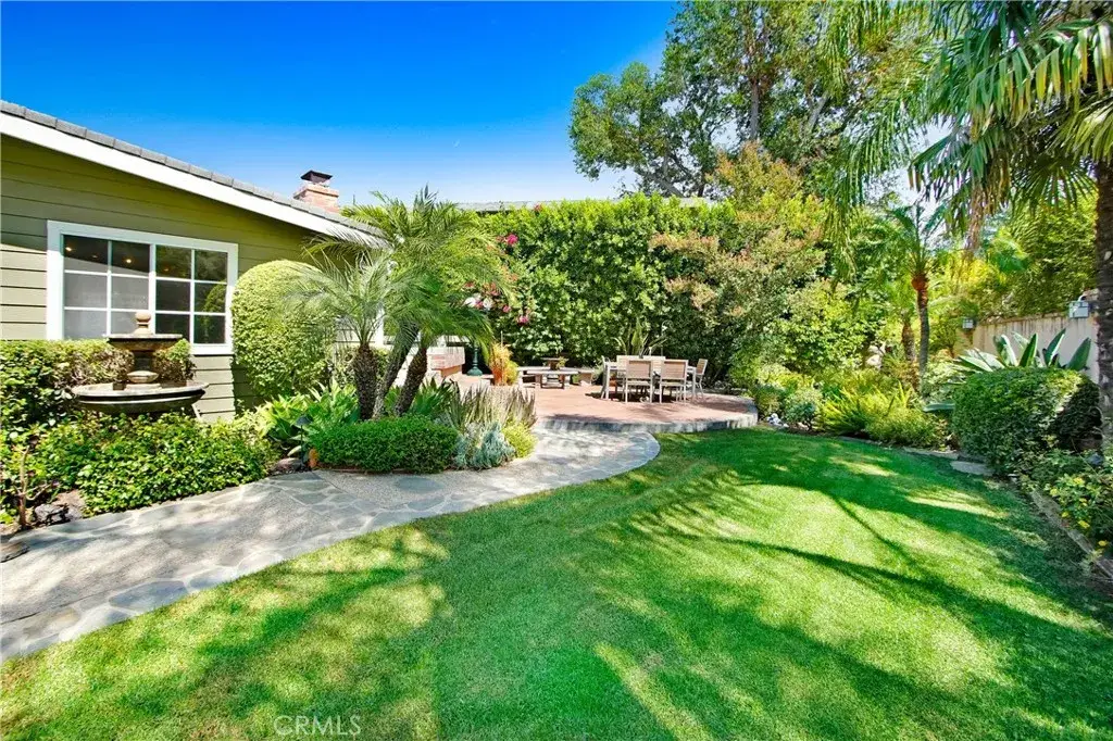 5062 Avenida Hacienda, Tarzana, CA 91356 - #1
