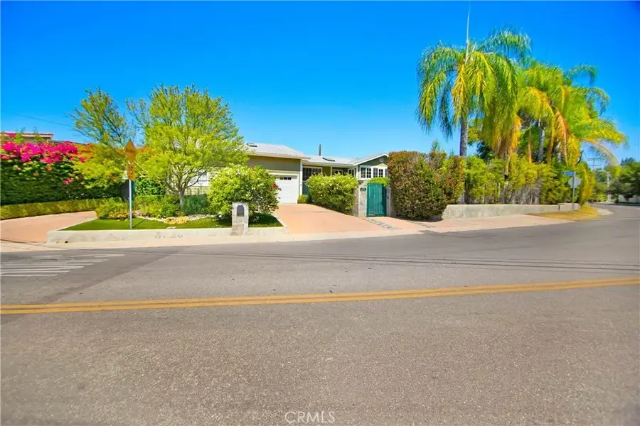 5062 Avenida Hacienda, Tarzana, CA 91356 - #2