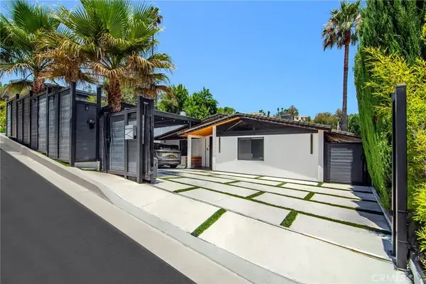 22253 Flanco Road, Woodland Hills, CA 91364