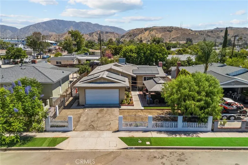 11924 Chadron Avenue, San Fernando, CA 91340 - #1