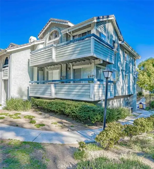 26908 Flo, Canyon Country, CA 91351