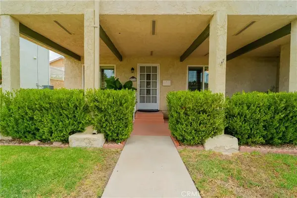 19722 Avenue Of The Oaks, Newhall, CA 91321