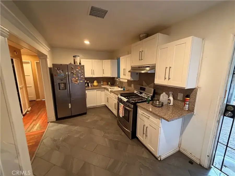 8000 Laurelgrove, North Hollywood, CA 91605 - #3