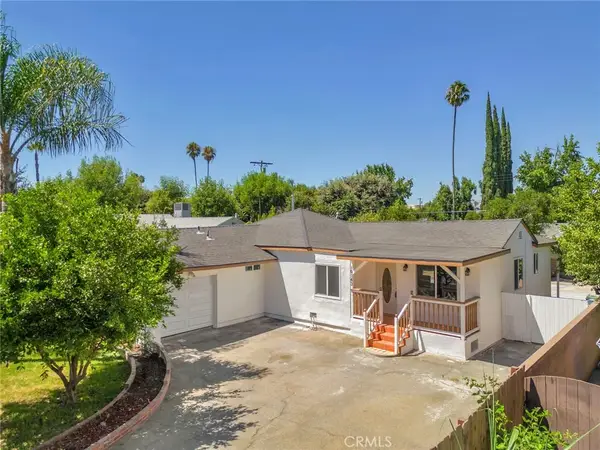 19143 Jovan Street, Tarzana, CA 91335