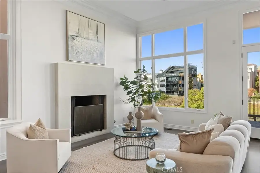 5206 Pacific Avenue, Marina Del Rey, CA 90292 - #2
