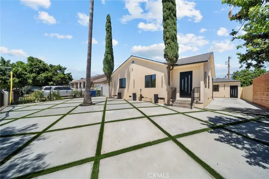 7660 Radford Avenue, North Hollywood, CA 91605 - #2