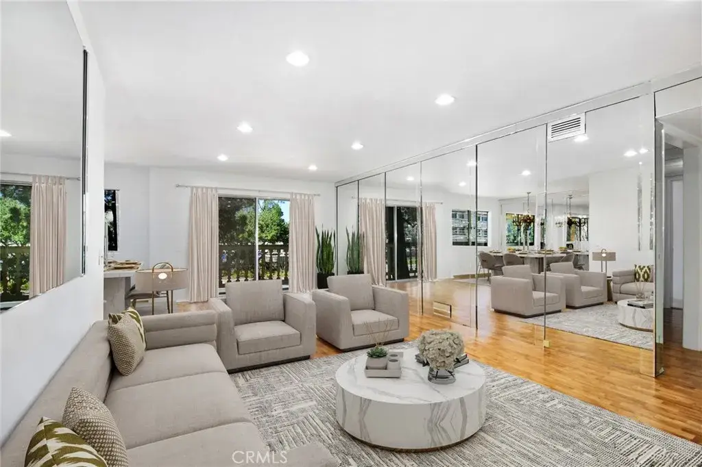 5400 Lindley Avenue #101, Encino, CA 91316 - #1