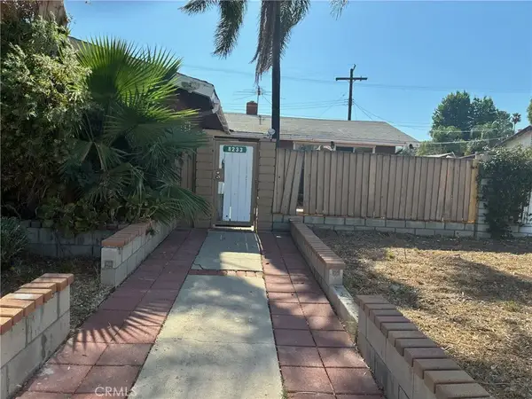 8233 Fallbrook, West Hills, CA 91304
