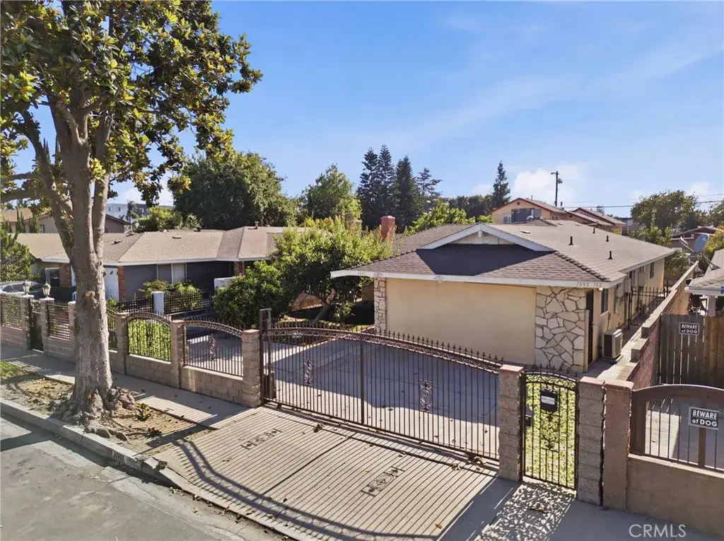 7803 Allott, Van Nuys, CA 91402 - #1