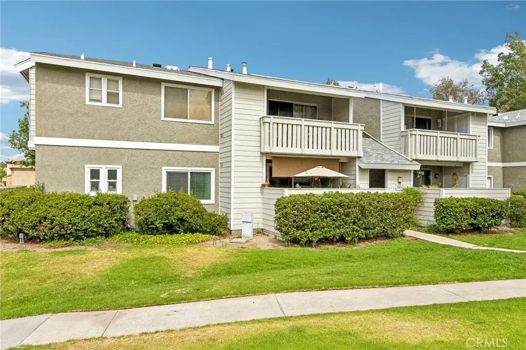 27612 Susan Beth Way #C, Saugus, CA 91350 - #1