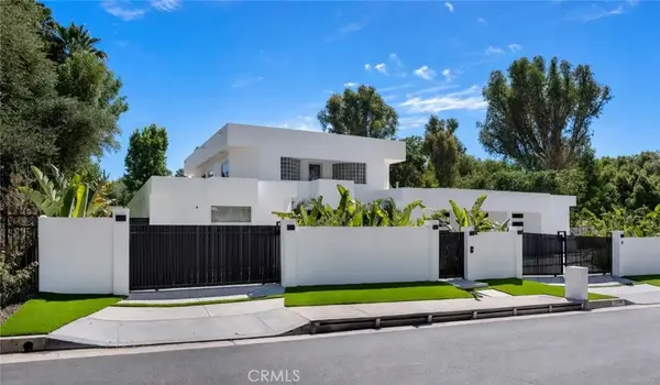 19246 Rosita Street, Tarzana, CA 91356