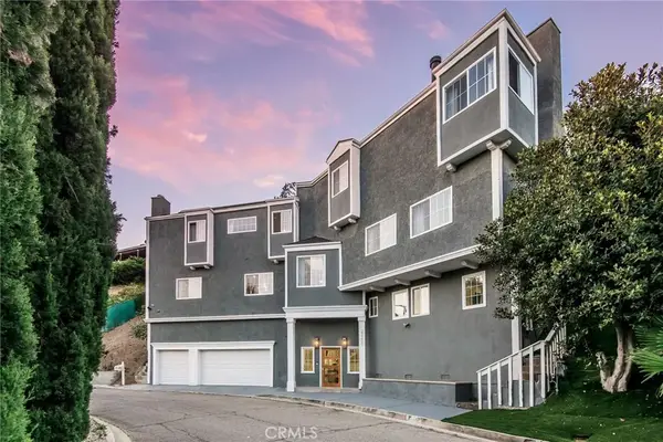 23200 Cass Avenue, Woodland Hills, CA 91364