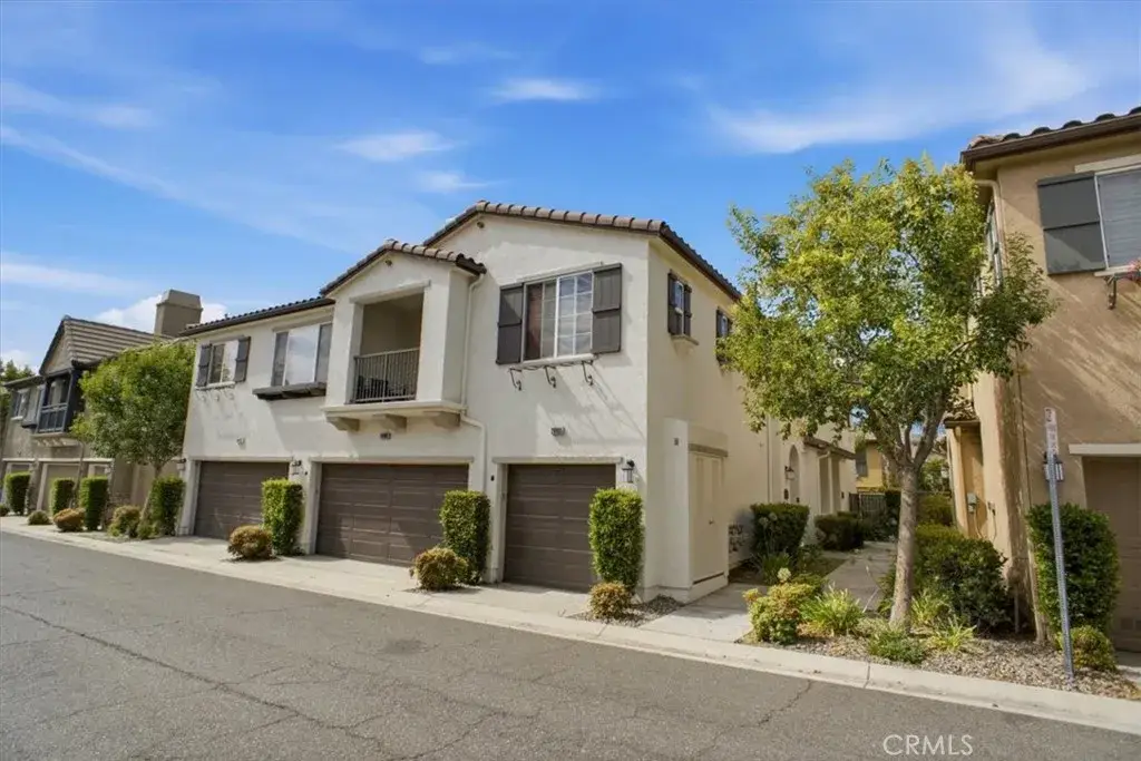 28403 Casselman, Saugus, CA 91350 - #1