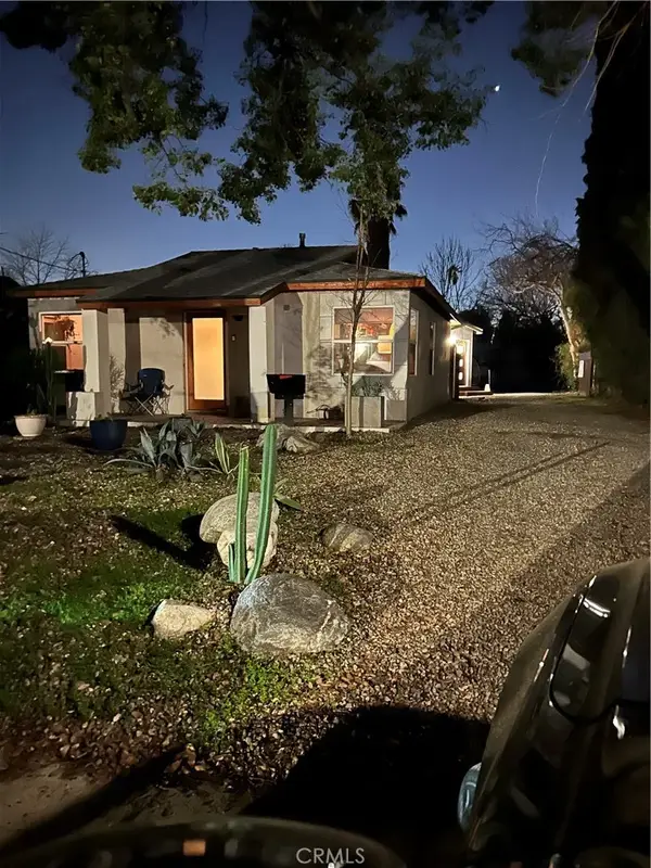 261 N Oak Avenue, Pasadena, CA 91107