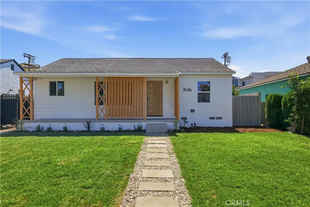 7446 Dempsey Avenue, Lake Balboa, CA 91406 - #1