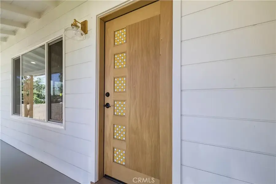 7446 Dempsey Avenue, Lake Balboa, CA 91406 - #3