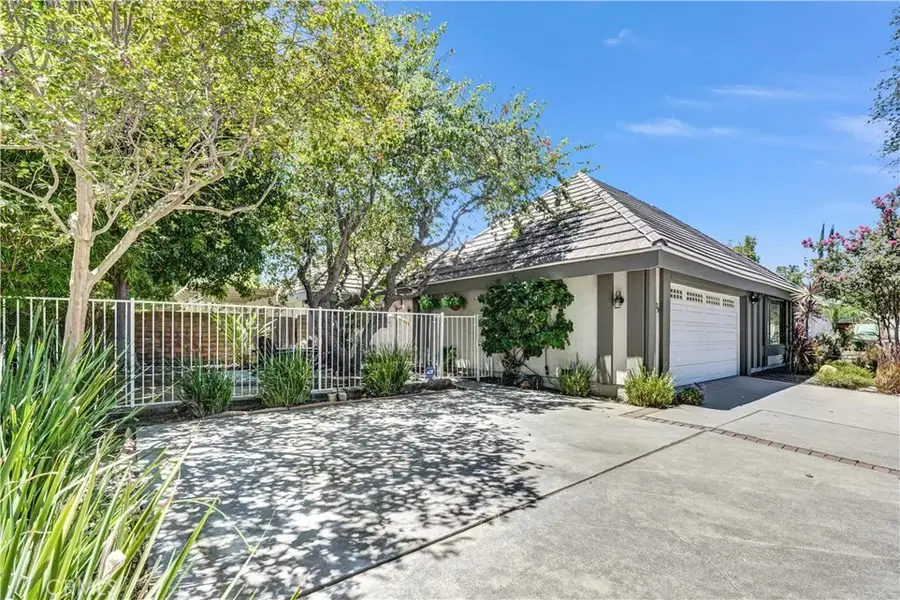 8329 Capistrano, West Hills, CA 91304 - #2