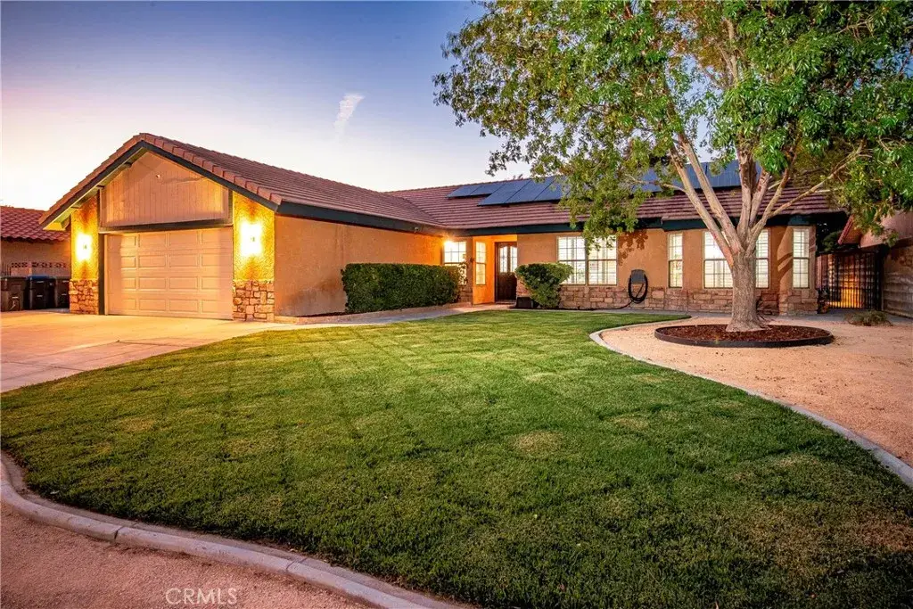 2111 W Avenue J12, Lancaster, CA 93536 - #1