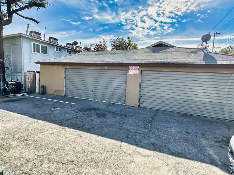 6944 Radford, North Hollywood, CA 91605 - #3