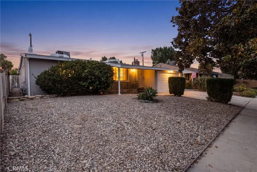 8636 Ranchito, Panorama City, CA 91402 - #1