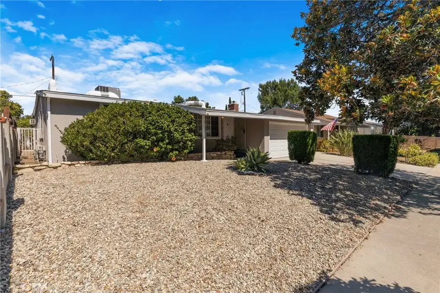 8636 Ranchito, Panorama City, CA 91402 - #2