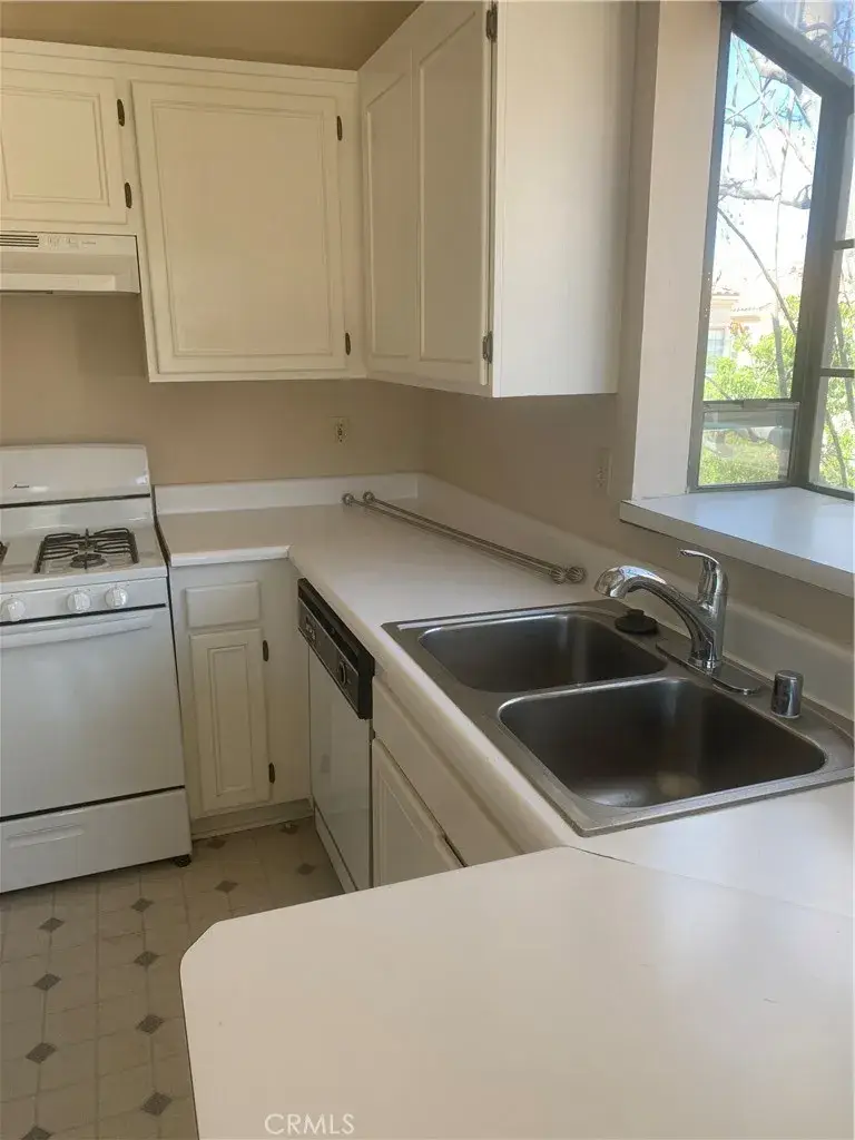 18107 Erik Court #464, Canyon Country, CA 91387 - #2