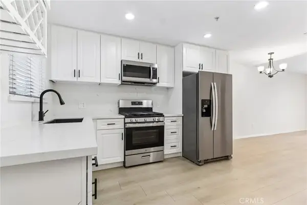 14618 Gilmore Street #16, Van Nuys, CA 91411