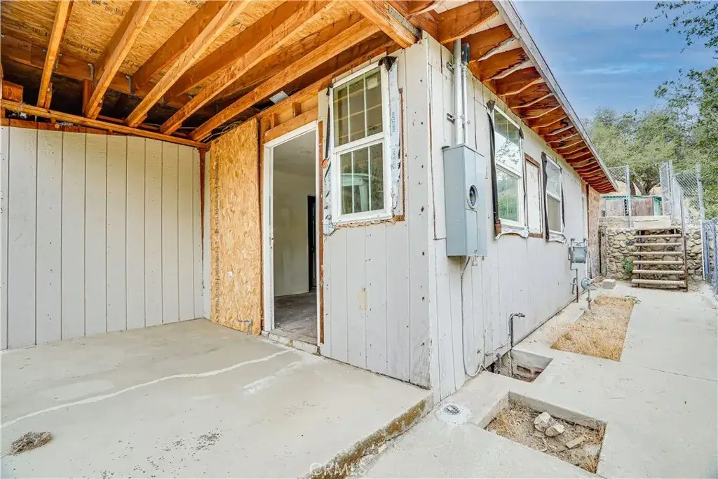 12055 Kagel Canyon, Sylmar, CA 91342 - #1