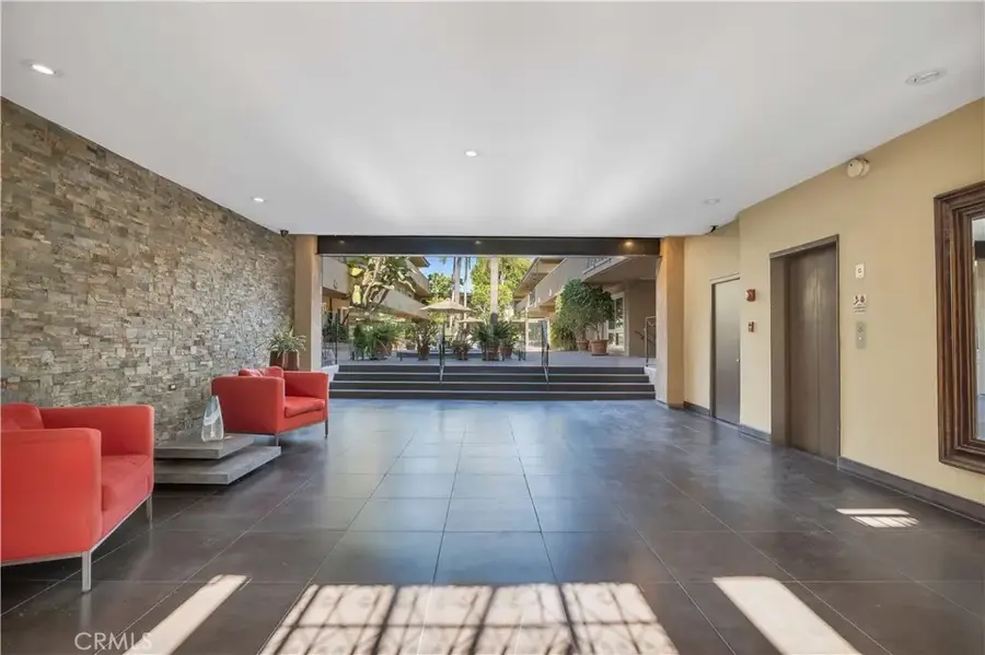 970 Palm Avenue #200, West Hollywood, CA 90069 - #3