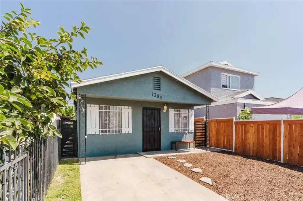 1309 W 131st Street, Compton, CA 90222 - #1
