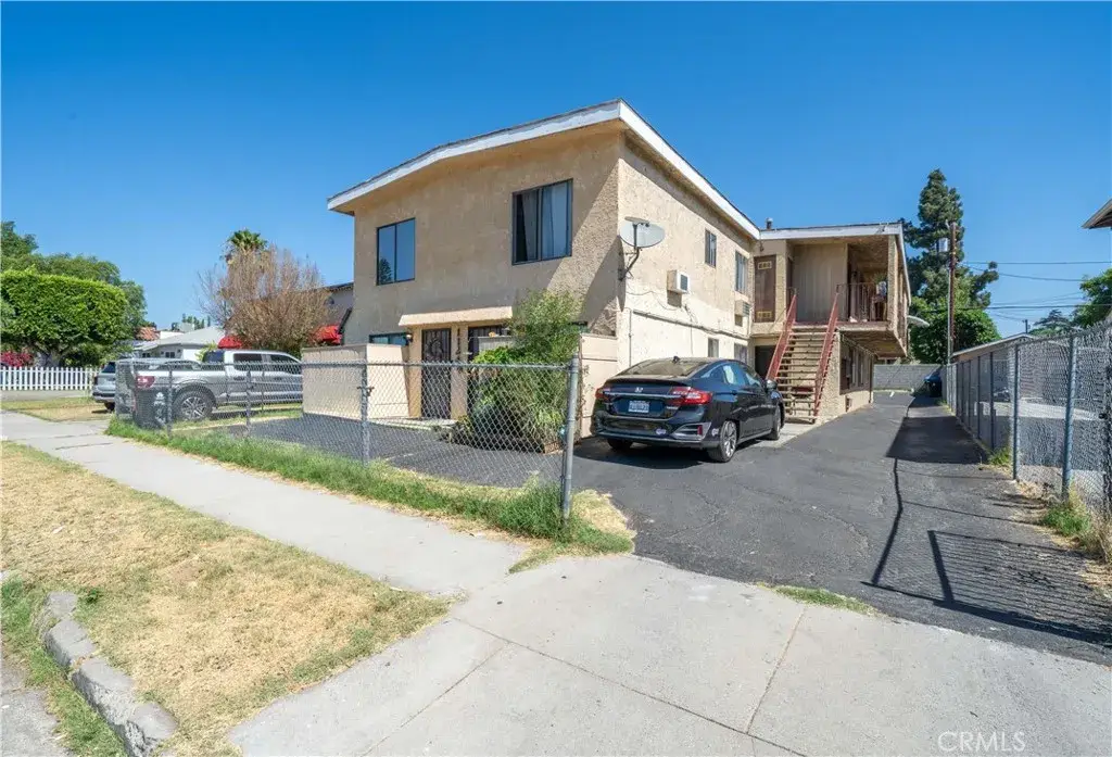 11249 Emelita Street, North Hollywood, CA 91601 - #1