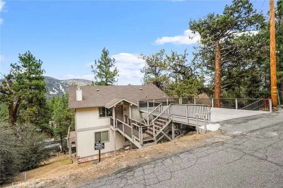 137 E Starr Dr, Big Bear City, CA 92314 - #2