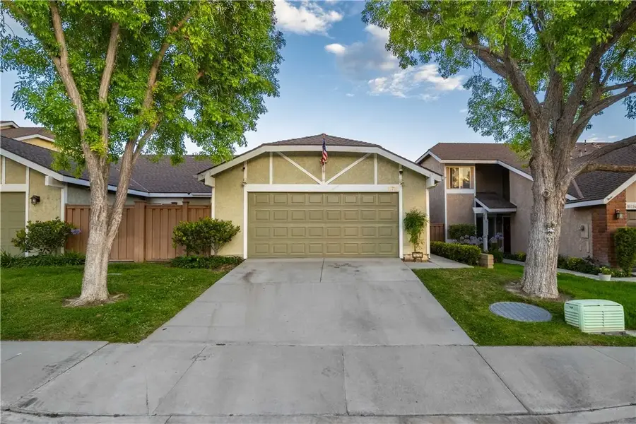 16710 Shinedale Drive, Canyon Country, CA 91387 - #3