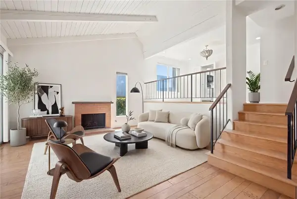 11786 Moorpark Street #F, Studio City, CA 91604