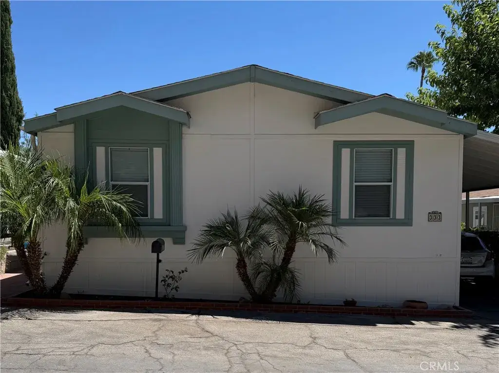 29021 Bouquet Canyon, Saugus, CA 91390 - #1