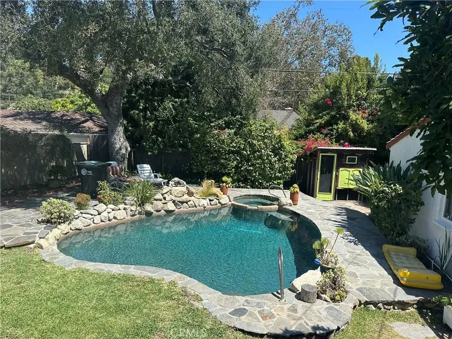 3230 Castera Avenue, Glendale, CA 91208 - #2