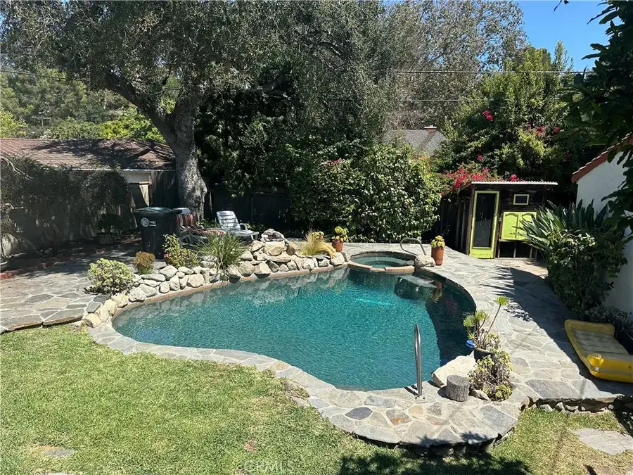 3230 Castera Avenue, Glendale, CA 91208 - #3
