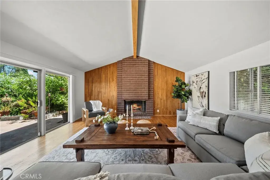 10106 Petit, North Hills, CA 91343 - #1
