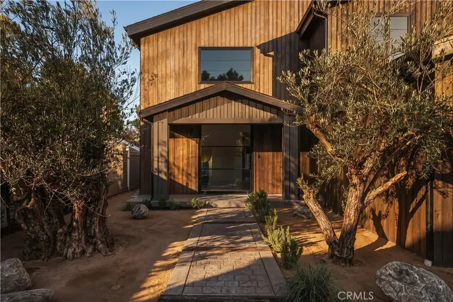 5114 Cedros Avenue, Sherman Oaks, CA 91403 - #3
