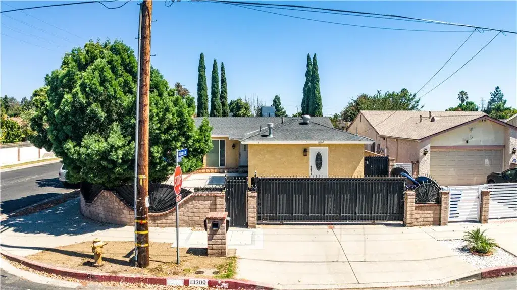 13200 Wentworth Street, Arleta, CA 91331 - #1