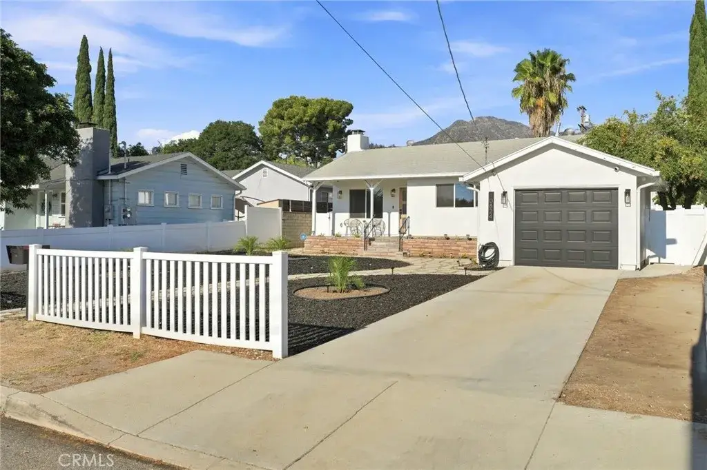 10824 Odell, Sunland, CA 91040 - #1