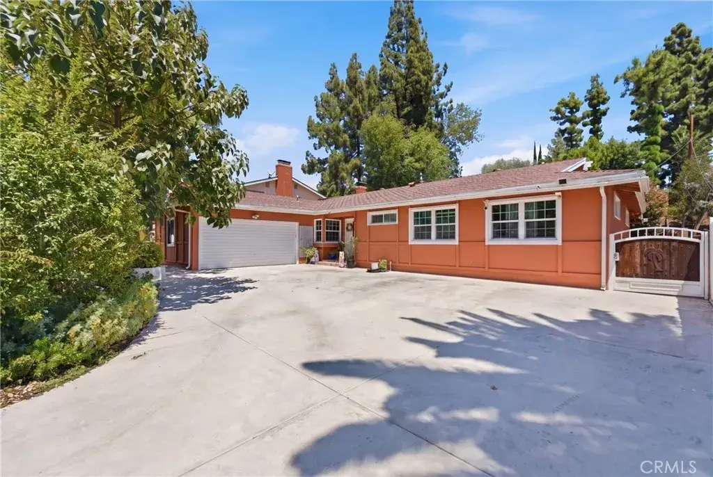8416 Fable Avenue, Canoga Park, CA 91304 - #1