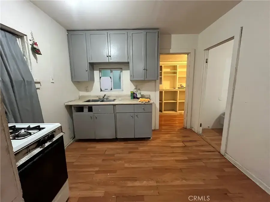 156 E Court, San Bernardino, CA 92410 - #3