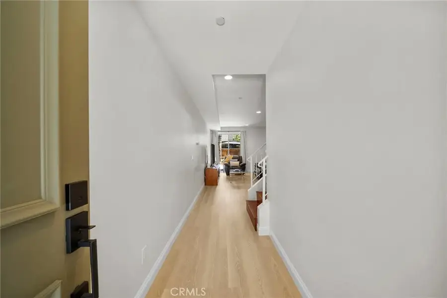 7132 Farralone #205, Canoga Park, CA 91303 - #3