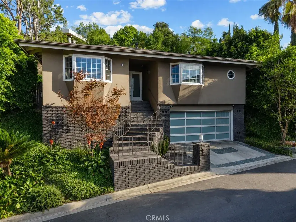 3862 Sherwood Pl, Sherman Oaks, CA 91423 - #1