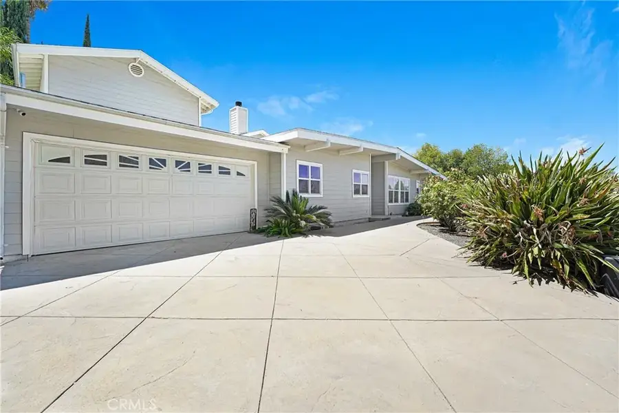22450 Collins, Woodland Hills, CA 91367 - #3