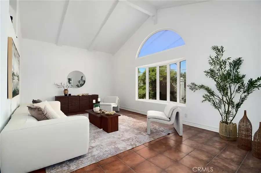 5348 Calatrana Drive, Woodland Hills, CA 91364 - #3