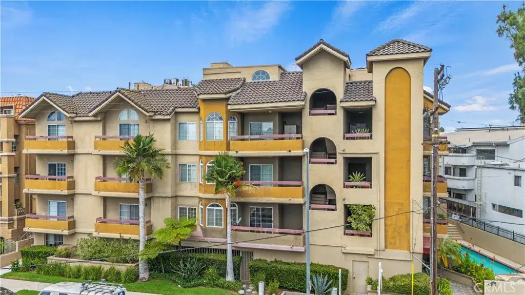 4301 Fulton Ave #105, Sherman Oaks, CA 91423 - #1
