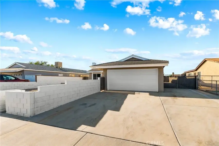 2217 W Avenue K13, Lancaster, CA 93536 - #3